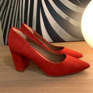 Steve Maden red leather pumps size 5.5